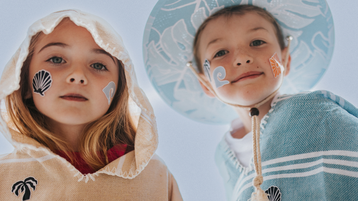 Kids Changing Poncho vs. Towel: Which Is Better After Swimming?